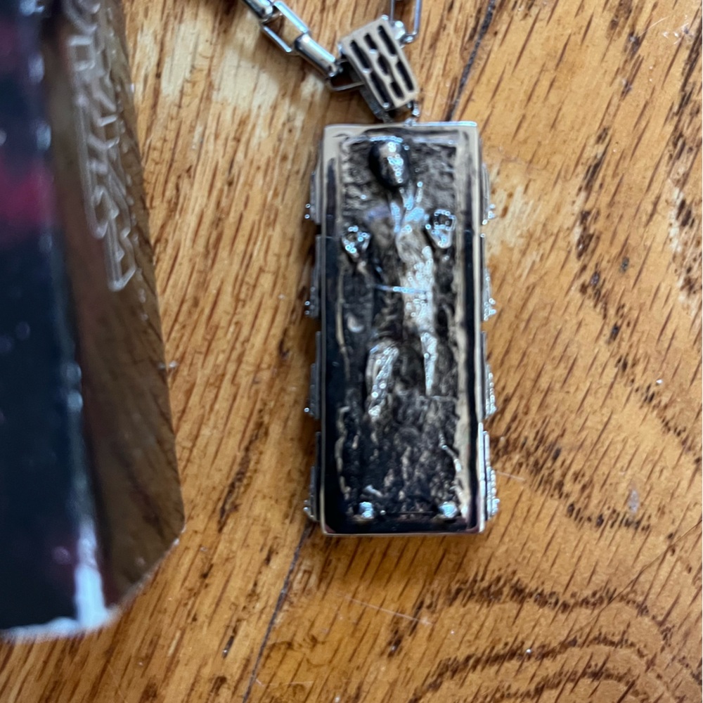 Star Wars Han Cholo Silver Necklace - Picture 4 of 6